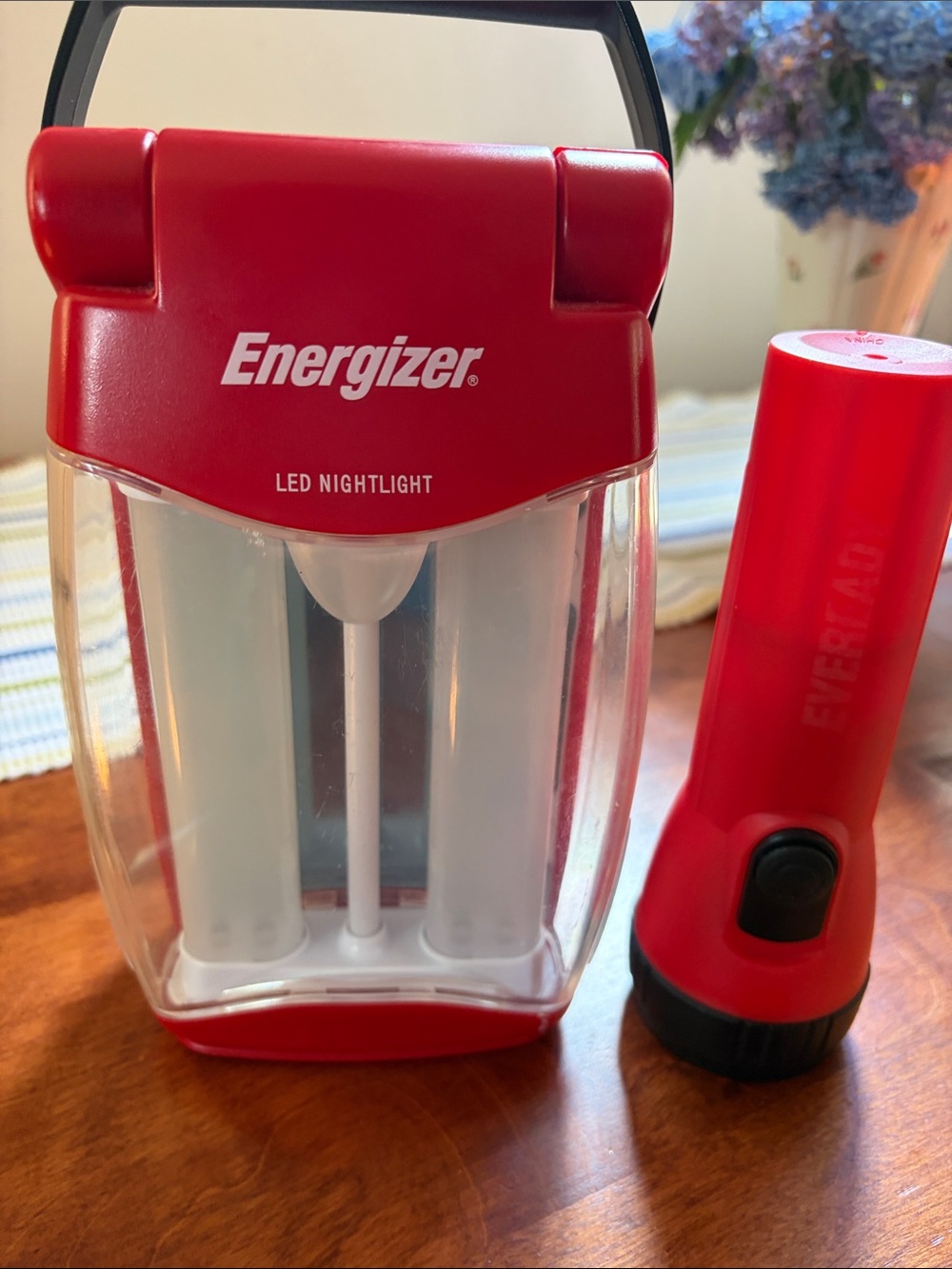 Energizer Red LED Nightlight with Red Eveready Flashlight